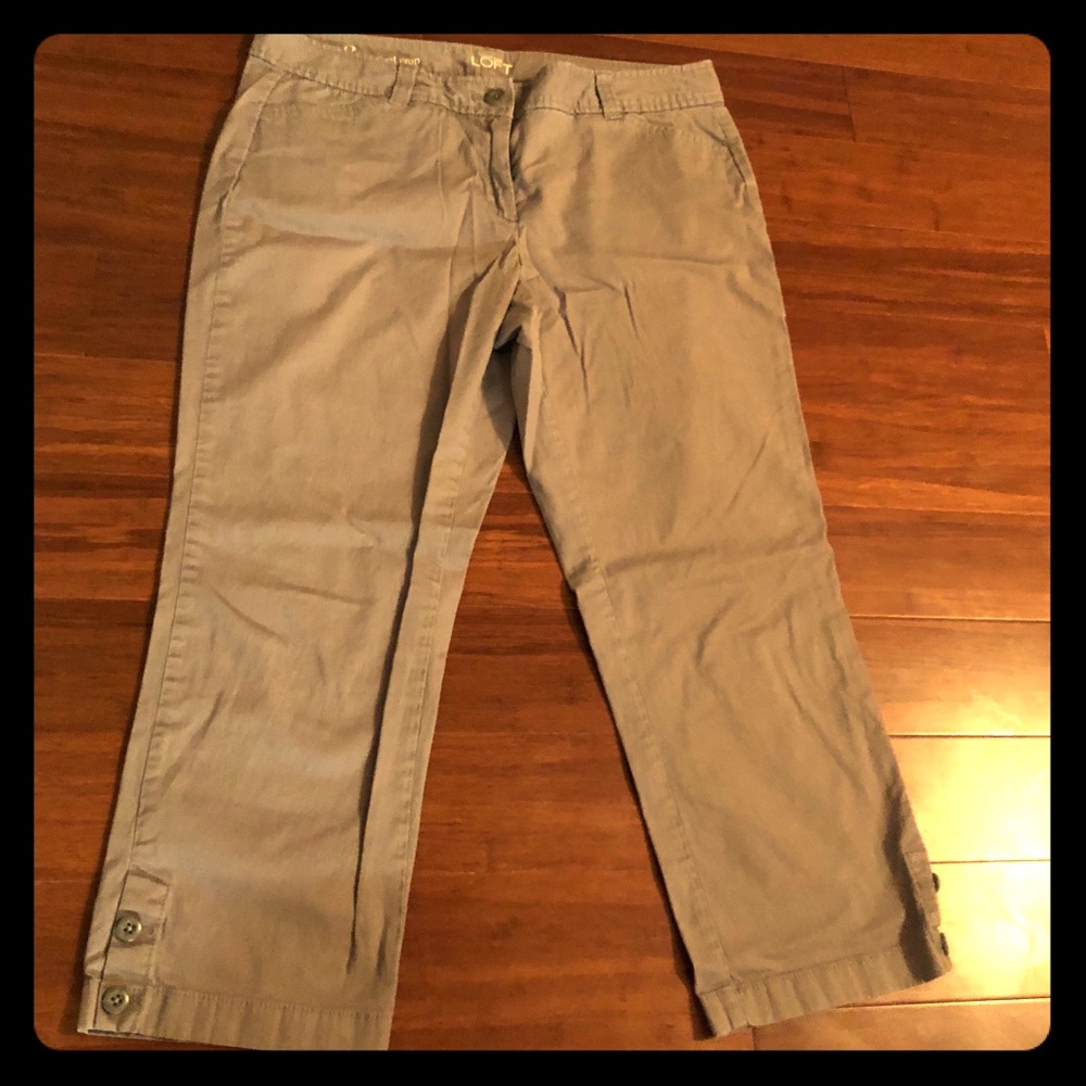 Gray Capri pants with button detail